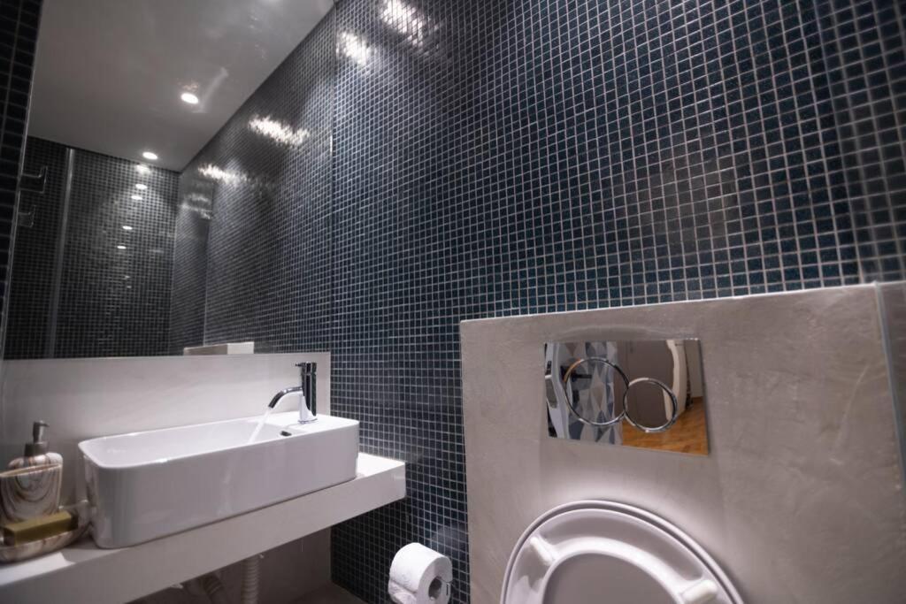 Gk Apartment, Suite Ateny Zewnętrze zdjęcie